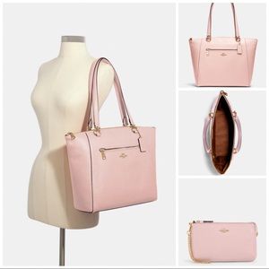 💕❌sold❌Coach Prairie Tote w/ chain wristlet 💞